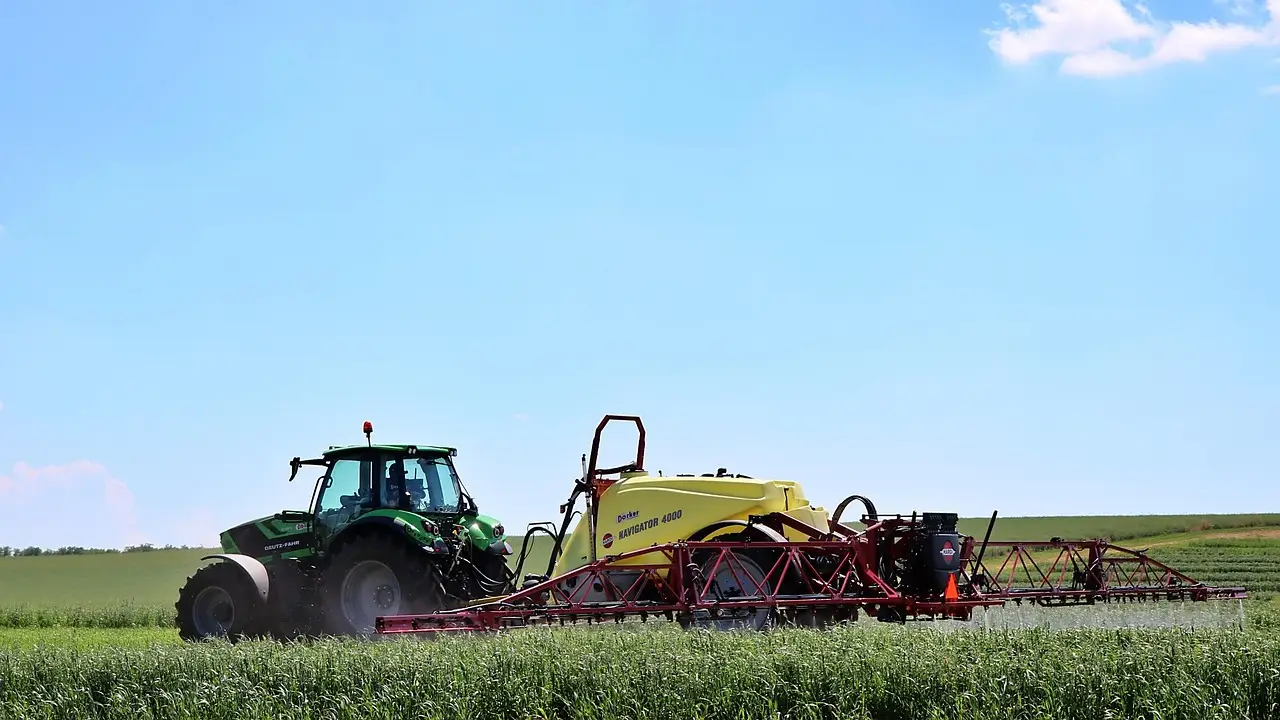 Crop Protection Inventory Cuts Could Leave Ag Retailers Exposed in 2027